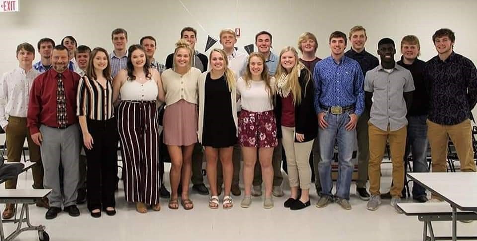 National Honor Society Inducts 17 New Members